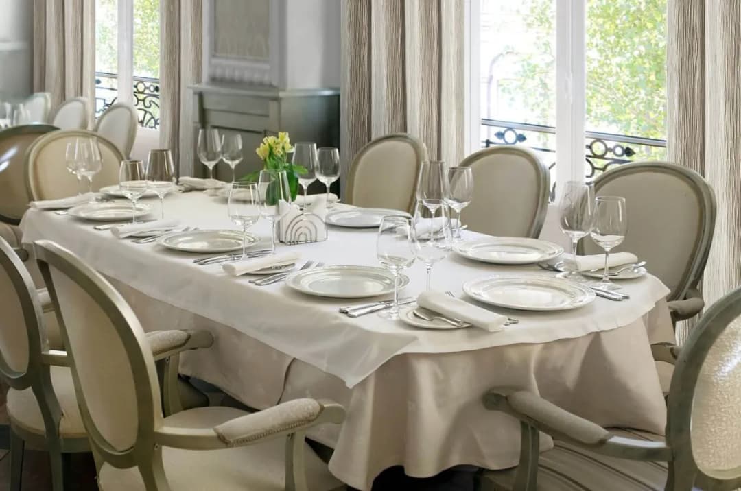 Idealny obrus na stół 160x90 – jak wybrać najlepszy rozmiar i styl