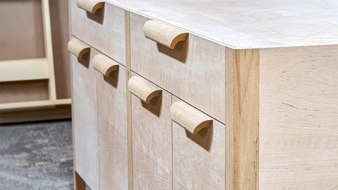 Jakie uchwyty do mebli drewnianych: idealne rozwiązania dla Twojego wnętrza